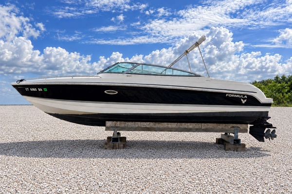 Winslow s Escape 26ft Formula Yacht For Sale