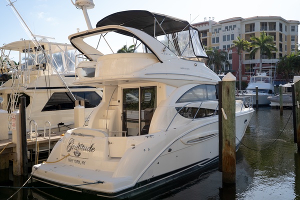 35ft Meridian Yacht For Sale