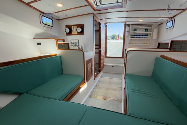 Selkie 32ft Holland Yacht For Sale