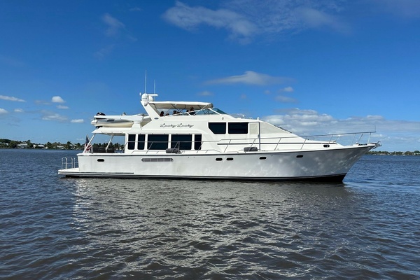 2001 Pacific Mariner 65 Motor Yacht