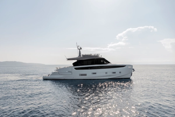 71-ft-Azimut-2027-Seadeck 7- Pompano Beach Florida United States  yacht for sale