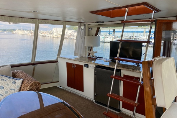 Achimedes 47ft Chris Craft Yacht For Sale
