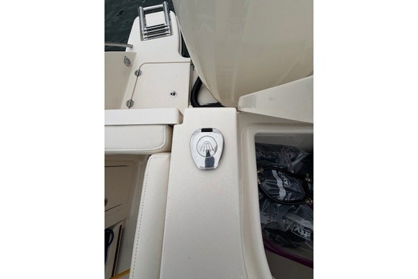 32ft Grady White Yacht For Sale