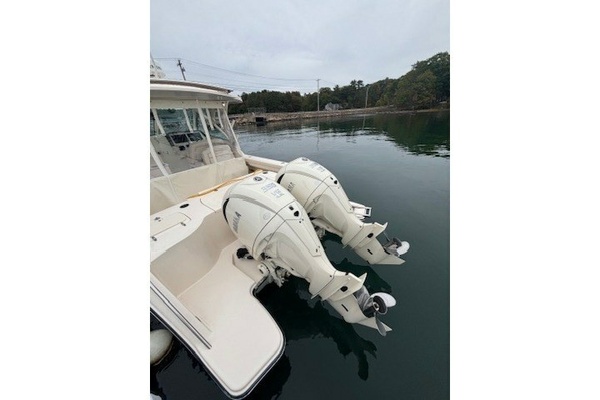 32ft Grady White Yacht For Sale
