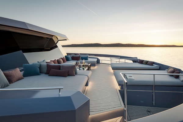 90ft Kingship Yacht For Sale