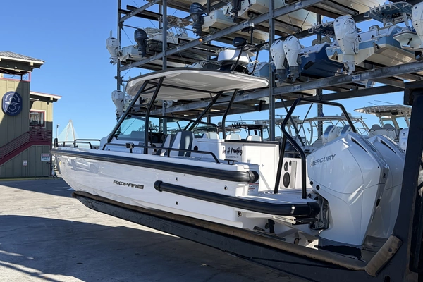 28-ft-Axopar-2023-28 T-Top-In A Meeting Charleston South Carolina United States  yacht for sale