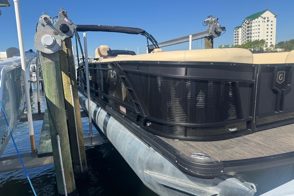 26ft Godfrey Yacht For Sale