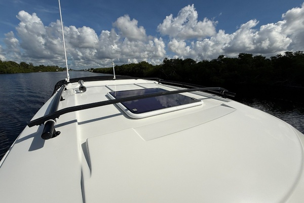 27ft Jeanneau Yacht For Sale