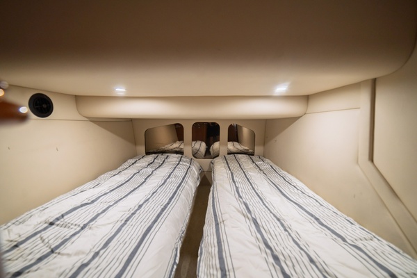 Topanga 45ft Cruisers Yachts Yacht For Sale