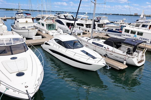 38ft Galeon Yacht For Sale