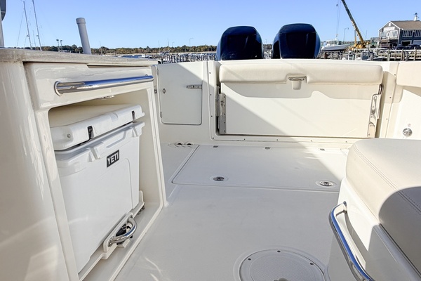 Bean Counter 27ft Boston Whaler Yacht For Sale