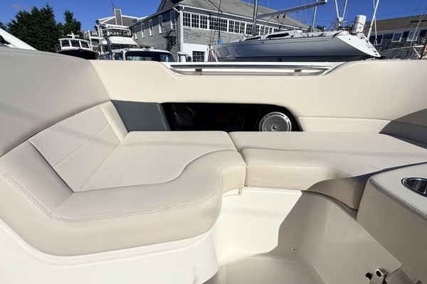 Bean Counter 27ft Boston Whaler Yacht For Sale