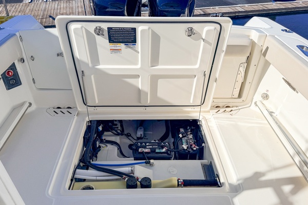 Bean Counter 27ft Boston Whaler Yacht For Sale