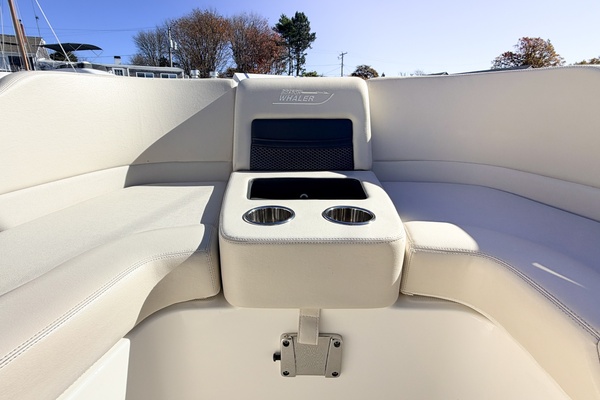 Bean Counter 27ft Boston Whaler Yacht For Sale