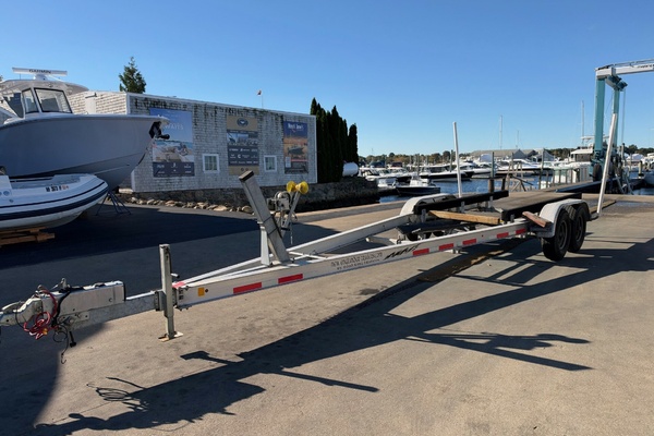 Bean Counter 27ft Boston Whaler Yacht For Sale