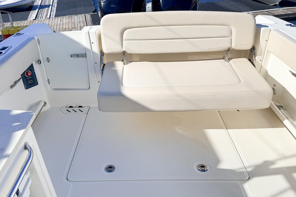 Bean Counter 27ft Boston Whaler Yacht For Sale