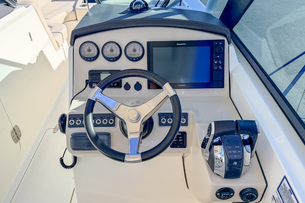 Bean Counter 27ft Boston Whaler Yacht For Sale
