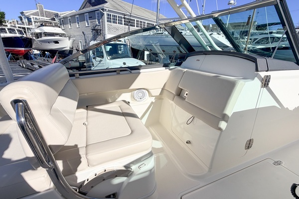 Bean Counter 27ft Boston Whaler Yacht For Sale