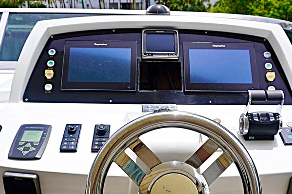 BELLO VIAGGIO 84ft Azimut Yacht For Sale