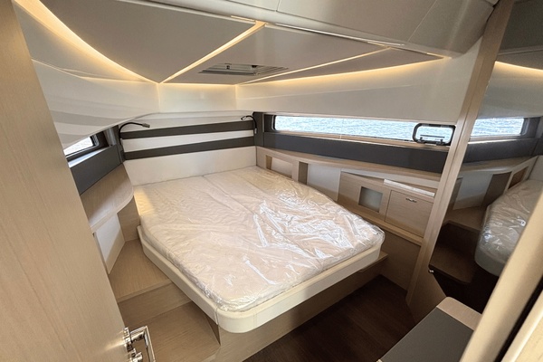 37ft Jeanneau Yacht For Sale