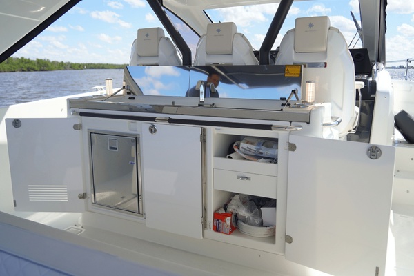37ft Jeanneau Yacht For Sale
