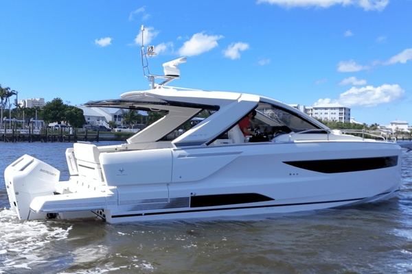 37ft Jeanneau Yacht For Sale