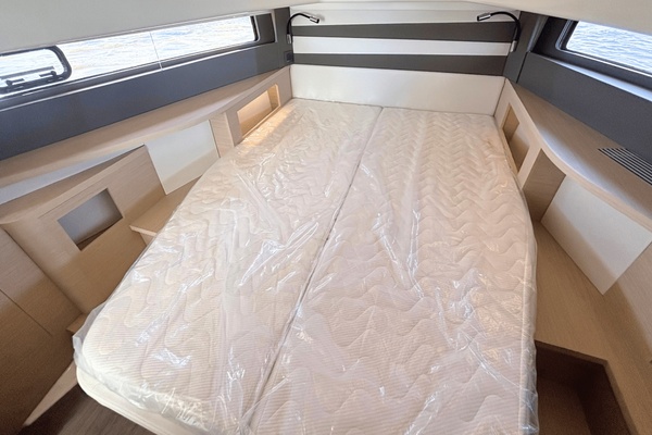 37ft Jeanneau Yacht For Sale