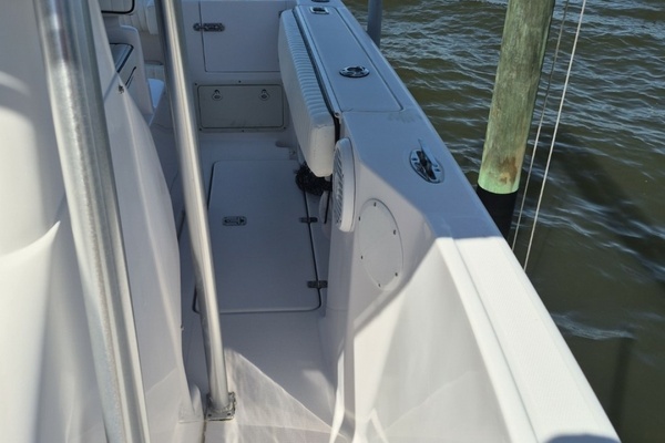 24ft Pro Line Yacht For Sale
