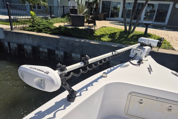 24ft Pro Line Yacht For Sale