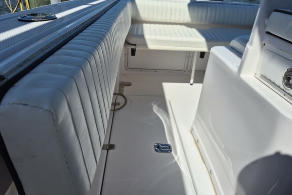 24ft Pro Line Yacht For Sale