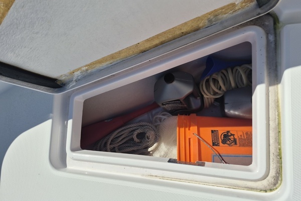 24ft Pro Line Yacht For Sale