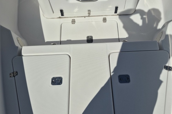 24ft Pro Line Yacht For Sale