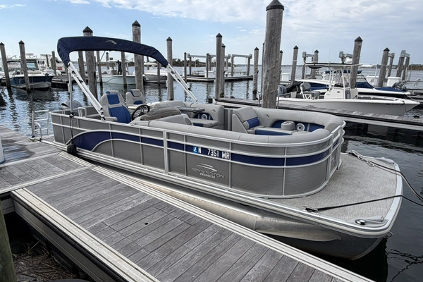 23-ft-Bennington-2021-23 SBRXP- Sea Bright New Jersey United States  yacht for sale