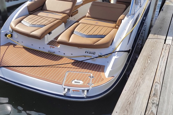 31ft Four Winns Yacht For Sale