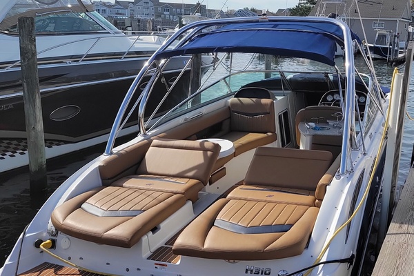 31ft Four Winns Yacht For Sale