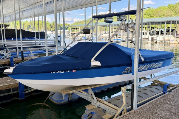 20ft Correct Craft Yacht For Sale