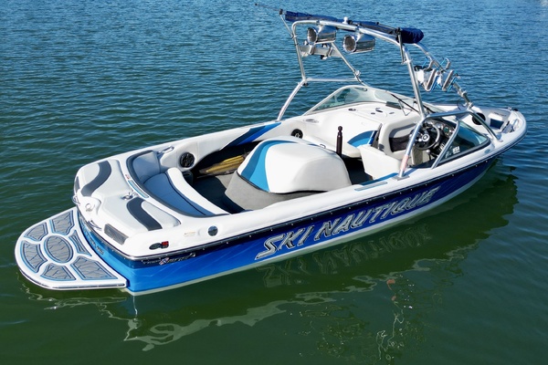20ft Correct Craft Yacht For Sale