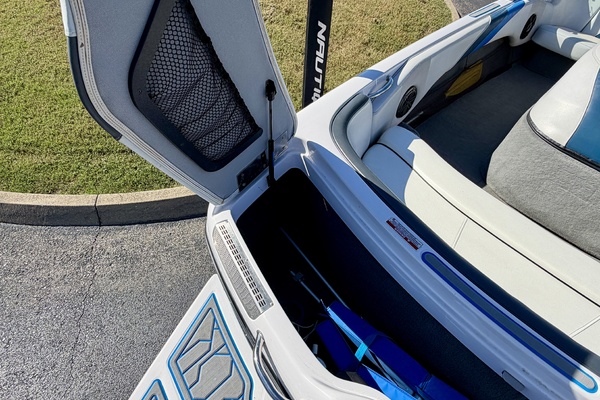 20ft Correct Craft Yacht For Sale
