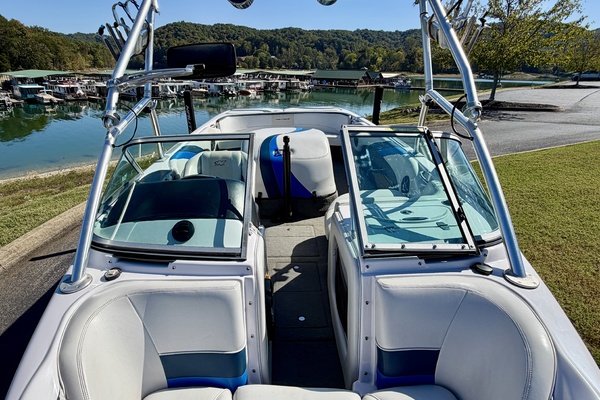 20ft Correct Craft Yacht For Sale