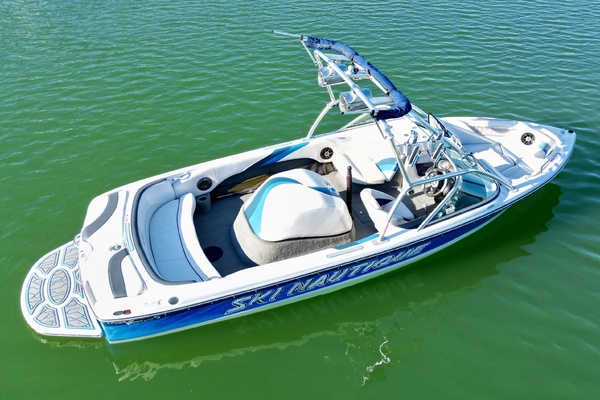 20ft Correct Craft Yacht For Sale