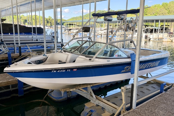 20ft Correct Craft Yacht For Sale