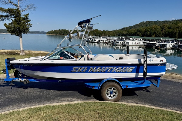 20ft Correct Craft Yacht For Sale