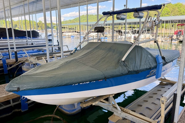 20ft Correct Craft Yacht For Sale