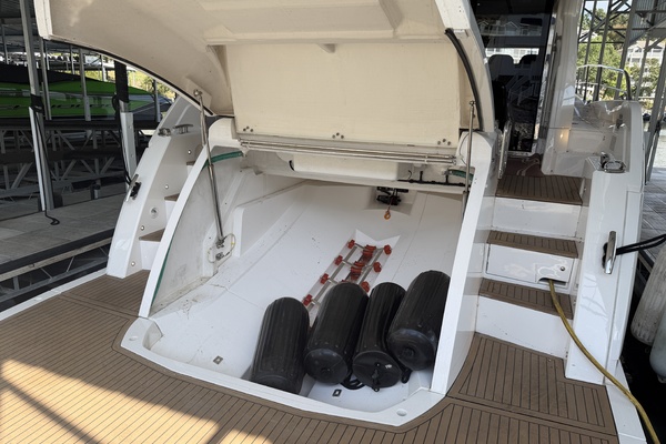55ft Sunseeker Yacht For Sale