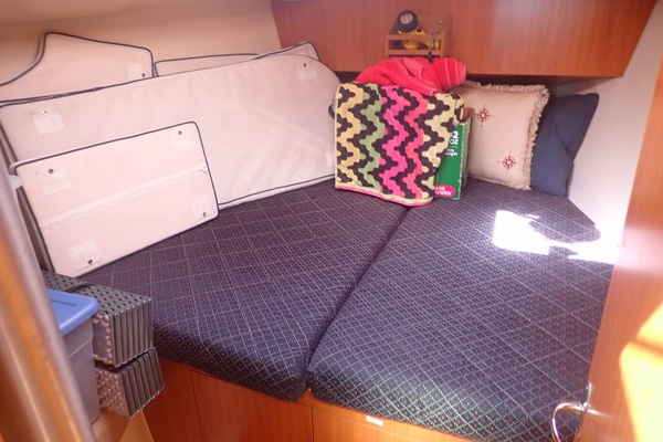 33ft Hunter Yacht For Sale