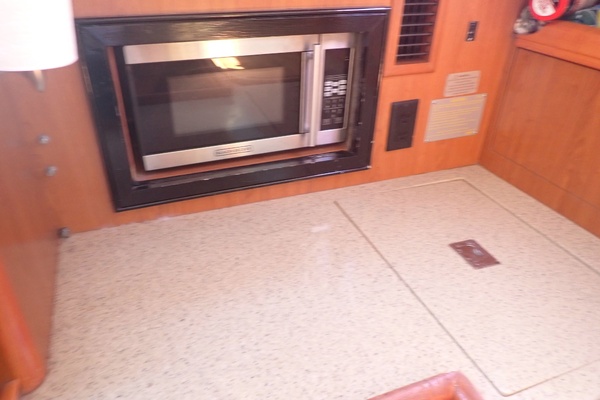 33ft Hunter Yacht For Sale