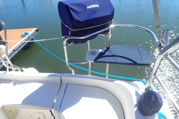 33ft Hunter Yacht For Sale