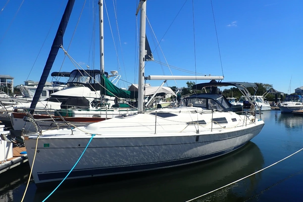 33-ft-Hunter-2008-- Hampstead North Carolina United States  yacht for sale