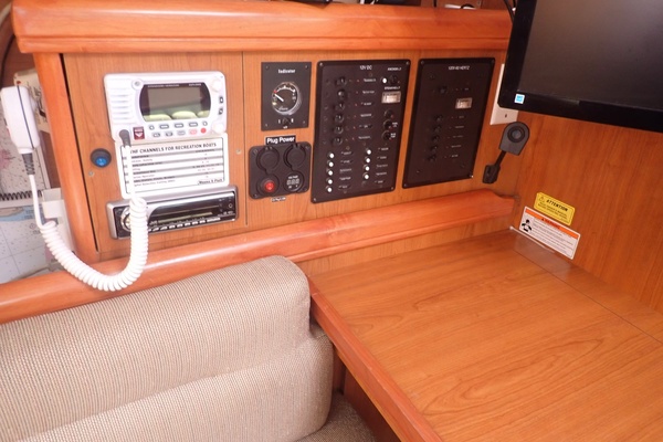 33ft Hunter Yacht For Sale