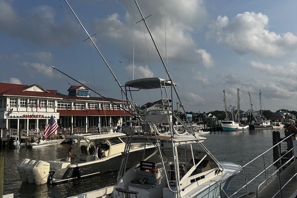26ft Custom Carolina Yacht For Sale